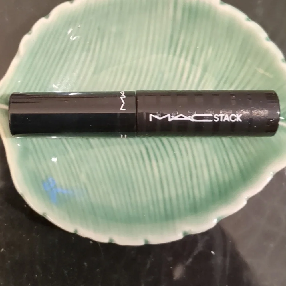 NWT Mascara